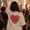 Футболка Jesus loves you